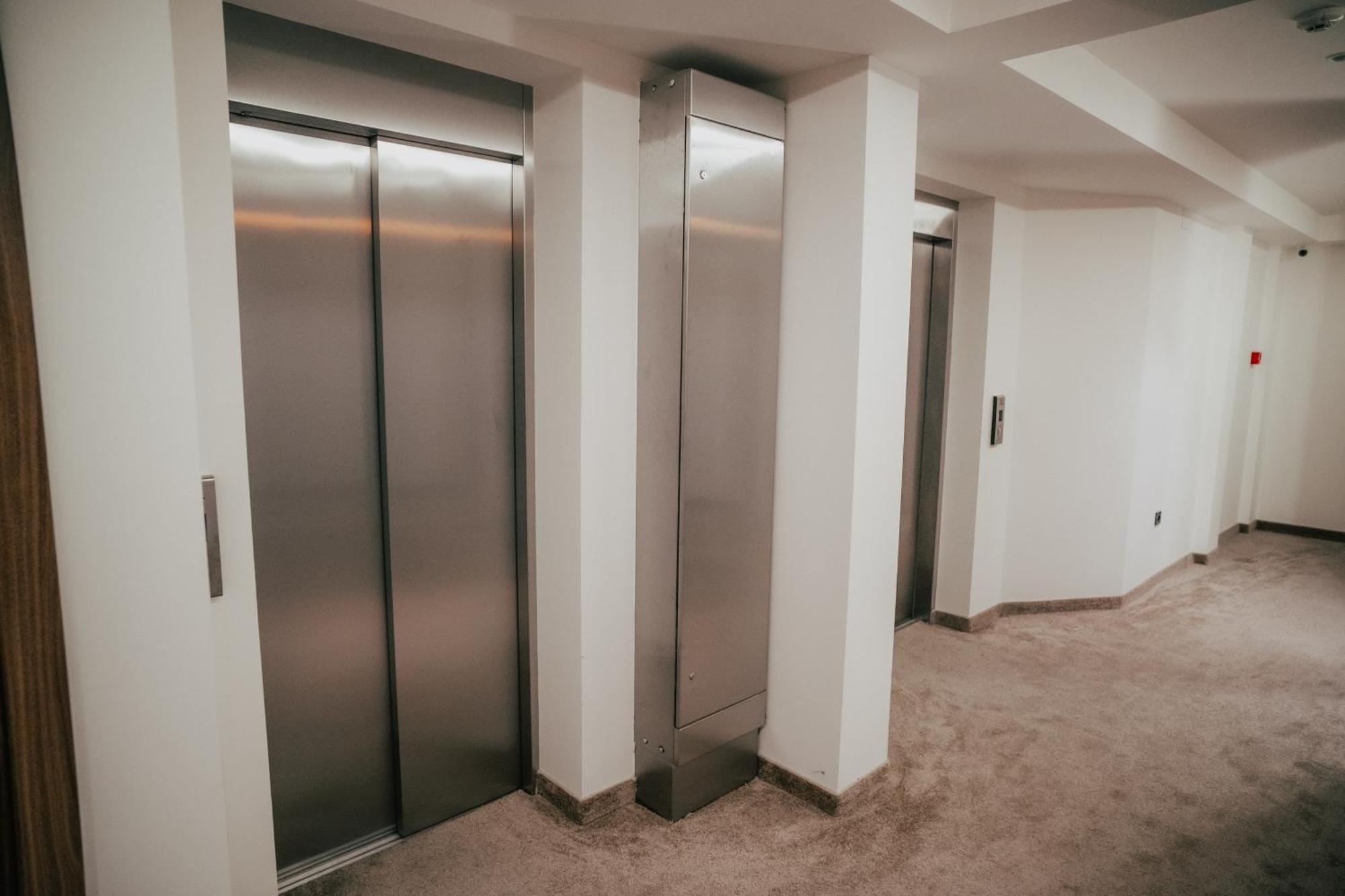 Hotel Bavka Leskovac  Ngoại thất bức ảnh